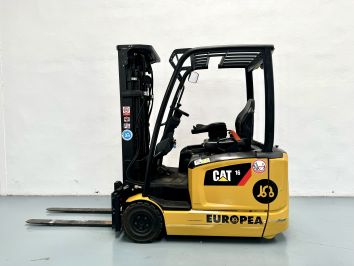 Carretilla Elevadora Electrica 3 ruedas CATERPILLAR EP16ANT