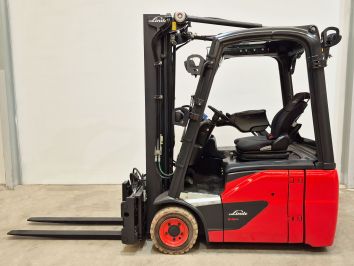 Carretilla Elevadora Electrica 3 ruedas LINDE E16C-02