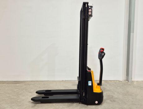 Apilador Electrico conductor a pie MB FORKLIFT ESA121 (2S360)