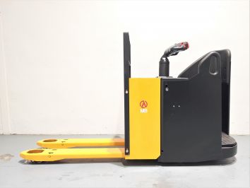 Transpaleta Electrica con plataforma MB FORKLIFT KPL201 (Litio)