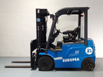 Carretilla Elevadora Electrica 4 ruedas BYD SEF25C