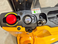 Apilador Electrico conductor a pie mb forklift ESA121 (2S360) - 3712010 | Europea de Carretillas