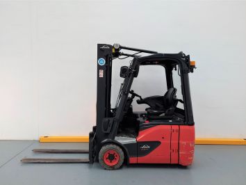 Carretilla Elevadora Electrica 3 ruedas LINDE E15 EVO