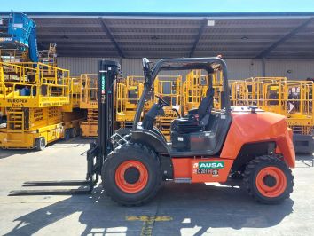 Carretilla Elevadora Todoterreno 4x4 AUSA C201 Hx4