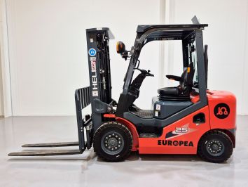 Carretilla Elevadora Diesel HELI CPCD25-XC26H