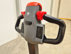 Transpaleta Electrica mb forklift EPT20-15ET2H (Gel y Rueda Goma) - 3875007 | Europea de Carretillas