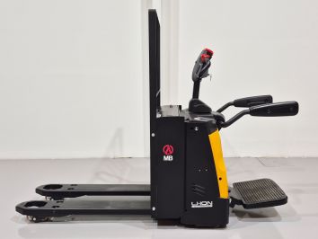 Transpaleta Electrica con plataforma MB FORKLIFT RPL201H (Litio)