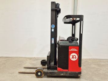 Carretilla Retractil conductor sentado LINDE R14