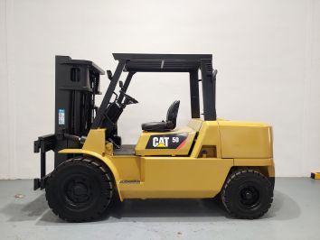 Carretilla Elevadora Diesel CATERPILLAR DP50K-MC