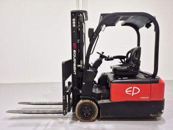 Carretilla Elevadora Electrica 3 ruedas MB FORKLIFT CPD18TW8-LI