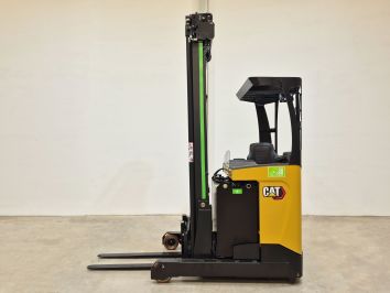 Carretilla Retractil conductor sentado CATERPILLAR NR14N3C