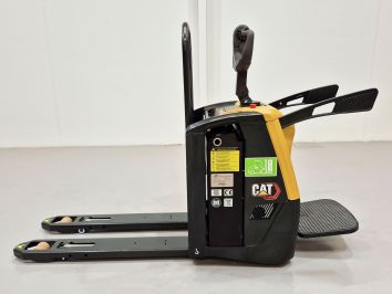 Transpaleta Electrica con plataforma CATERPILLAR NPV20N3 (LITIO)