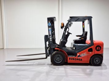 Carretilla Elevadora Diesel HELI CPCD25-XC26H