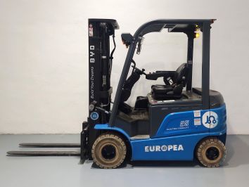 Carretilla Elevadora Electrica 4 ruedas BYD ECB25C