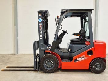 Carretilla Elevadora Diesel HELI CPCD25-XC26H