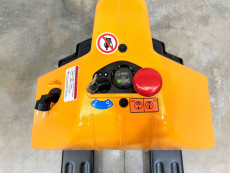 Transpaleta Electrica mb forklift EPL185 (Litio) 48V 30Ah - 3003016 | Europea de Carretillas