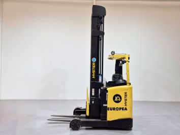 Carretilla Retractil conductor sentado HYSTER R1.6 HD