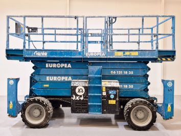 Plataforma Tijera Diesel GENIE GS5390RT