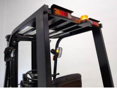 Carretilla Elevadora Electrica 4 ruedas mb forklift EFL302 (Litio) - 3185005 | Europea de Carretillas