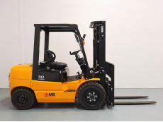 Carretilla Elevadora Electrica 4 ruedas mb forklift EFL302 (Litio) - 3185005 | Europea de Carretillas