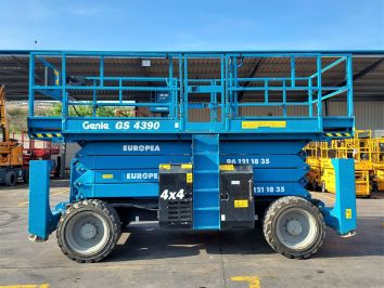 Plataforma Tijera Diesel GENIE GS4390