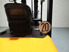 Carretilla Elevadora Electrica 4 ruedas mb forklift EFL352 (Litio) - 3408005 | Europea de Carretillas