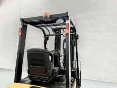 Carretilla Elevadora Electrica 3 ruedas mb forklift CPD18TVL (Litio) 80V 205Ah - 3521021 | Europea de Carretillas