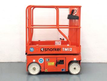 Plataforma Vertical Electrica SNORKEL TM12