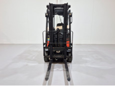 Carretilla Elevadora Electrica 3 ruedas linde E16H-02 (serie 386) - 2474003 | Europea de Carretillas