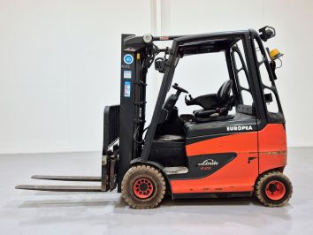 Carretilla Elevadora Electrica 4 ruedas LINDE E25H-01/600