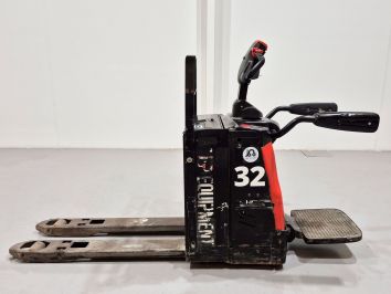 Transpaleta Electrica con plataforma MB FORKLIFT RPL201H (Litio)