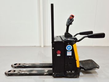Transpaleta Electrica con plataforma MB FORKLIFT RPL201H (Litio)