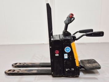 Transpaleta Electrica con plataforma MB FORKLIFT RPL201H (Litio)