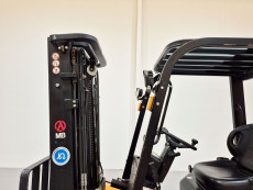 Carretilla Elevadora Electrica 4 ruedas mb forklift EFL252 (Litio) 80V 205Ah - 3258023 | Europea de Carretillas