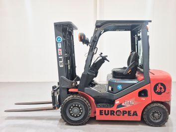 Carretilla Elevadora Diesel HELI CPCD25-XC26H