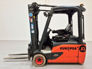 Carretilla Elevadora Electrica 3 ruedas LINDE E20L-02/386