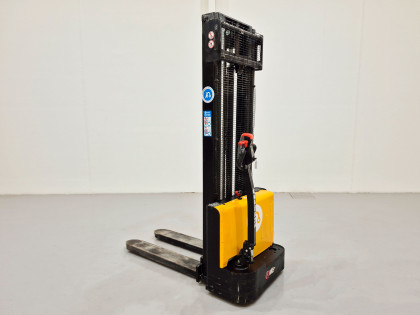 Apilador Electrico conductor a pie mb forklift ESL122 (2S330) (Litio) 24V 80Ah - 3486014 | Europea de Carretillas 2