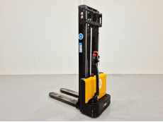 Apilador Electrico conductor a pie mb forklift ESL122 (2S330) (Litio) 24V 80Ah - 3486014 | Europea de Carretillas