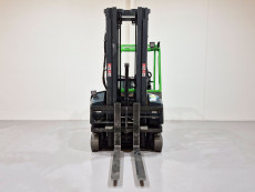 Carretilla Multidireccional/4 caminos combilift CBE2500 - 3547005 | Europea de Carretillas