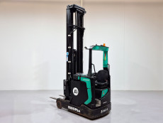 Carretilla Retractil conductor sentado mitsubishi RB16N2HC - 3563002 | Europea de Carretillas