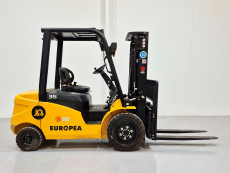 Carretilla Elevadora Electrica 4 ruedas mb forklift EFL353 - 3662003 | Europea de Carretillas