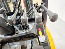Carretilla Elevadora Electrica 4 ruedas mb forklift EFL353 - 3662006 | Europea de Carretillas