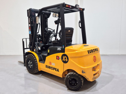 Carretilla Elevadora Electrica 4 ruedas mb forklift EFL353 - 3662011 | Europea de Carretillas 2