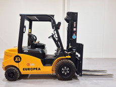 Carretilla Elevadora Electrica 4 ruedas mb forklift EFL353 - 3662011 | Europea de Carretillas