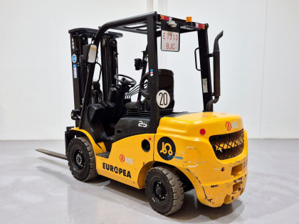 Carretilla Elevadora Diesel mb forklift CPCD25T8-G51 - 3823006 | Europea de Carretillas 2