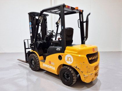 Carretilla Elevadora Diesel mb forklift CPCD25T8-G51 - 3823009 | Europea de Carretillas 2