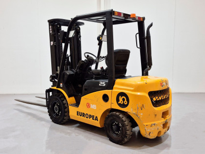 Carretilla Elevadora Diesel mb forklift CPCD25T8-G51 - 3823010 | Europea de Carretillas 2