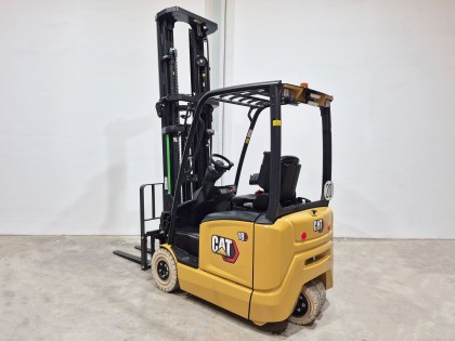 Carretilla Elevadora Electrica 3 ruedas caterpillar EP18CN2T (LITIO) - 3965002 | Europea de Carretillas 2