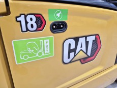Carretilla Elevadora Electrica 3 ruedas caterpillar EP18CN2T (LITIO) - 3965002 | Europea de Carretillas