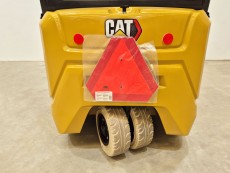 Carretilla Elevadora Electrica 3 ruedas caterpillar EP18CN2T (LITIO) - 3965003 | Europea de Carretillas